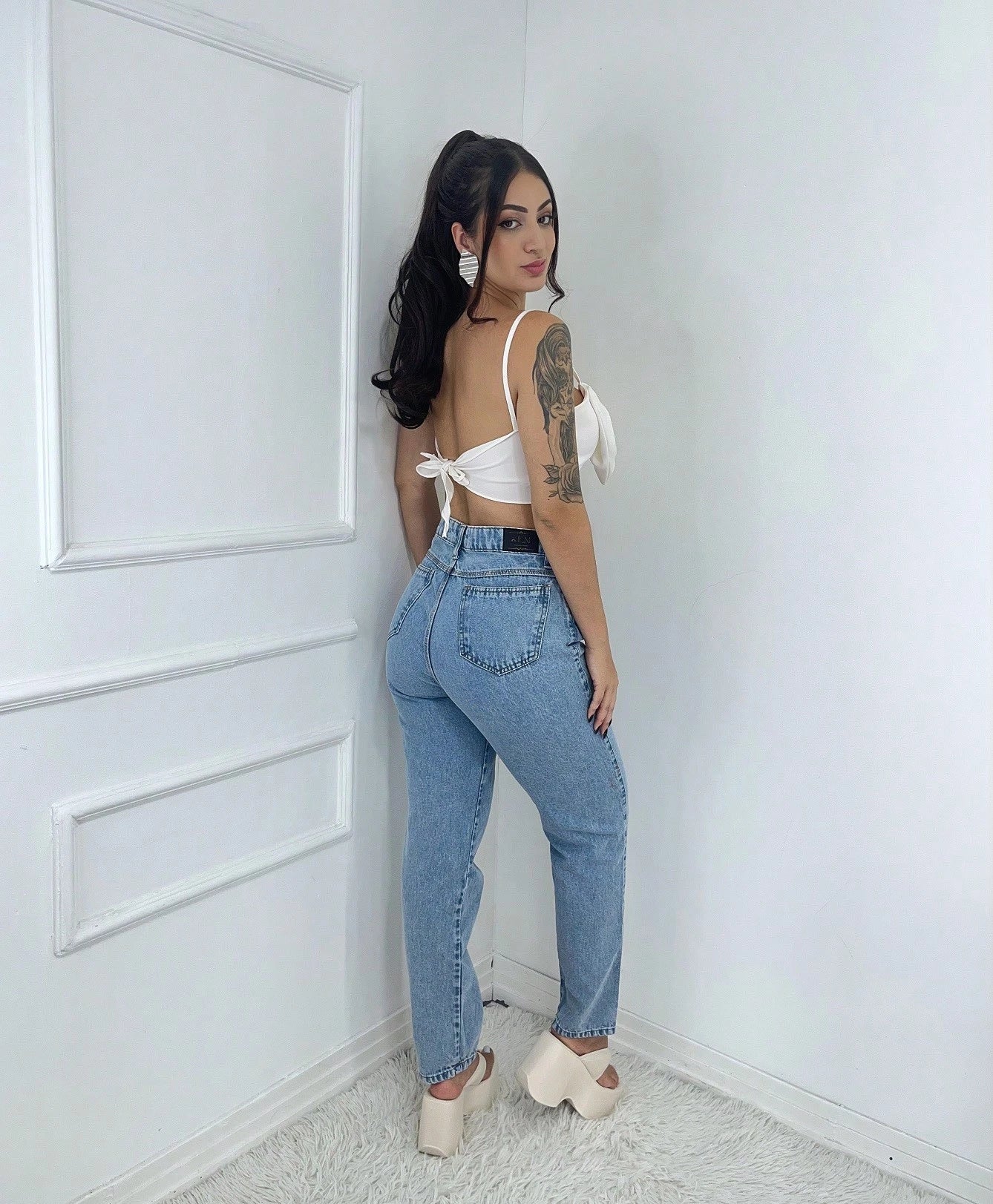 Vendedor IndicadoEverest Model Calça Jeans Feminina /Destroyed/Cintura Alta/Rasgada/Mom/Estampada