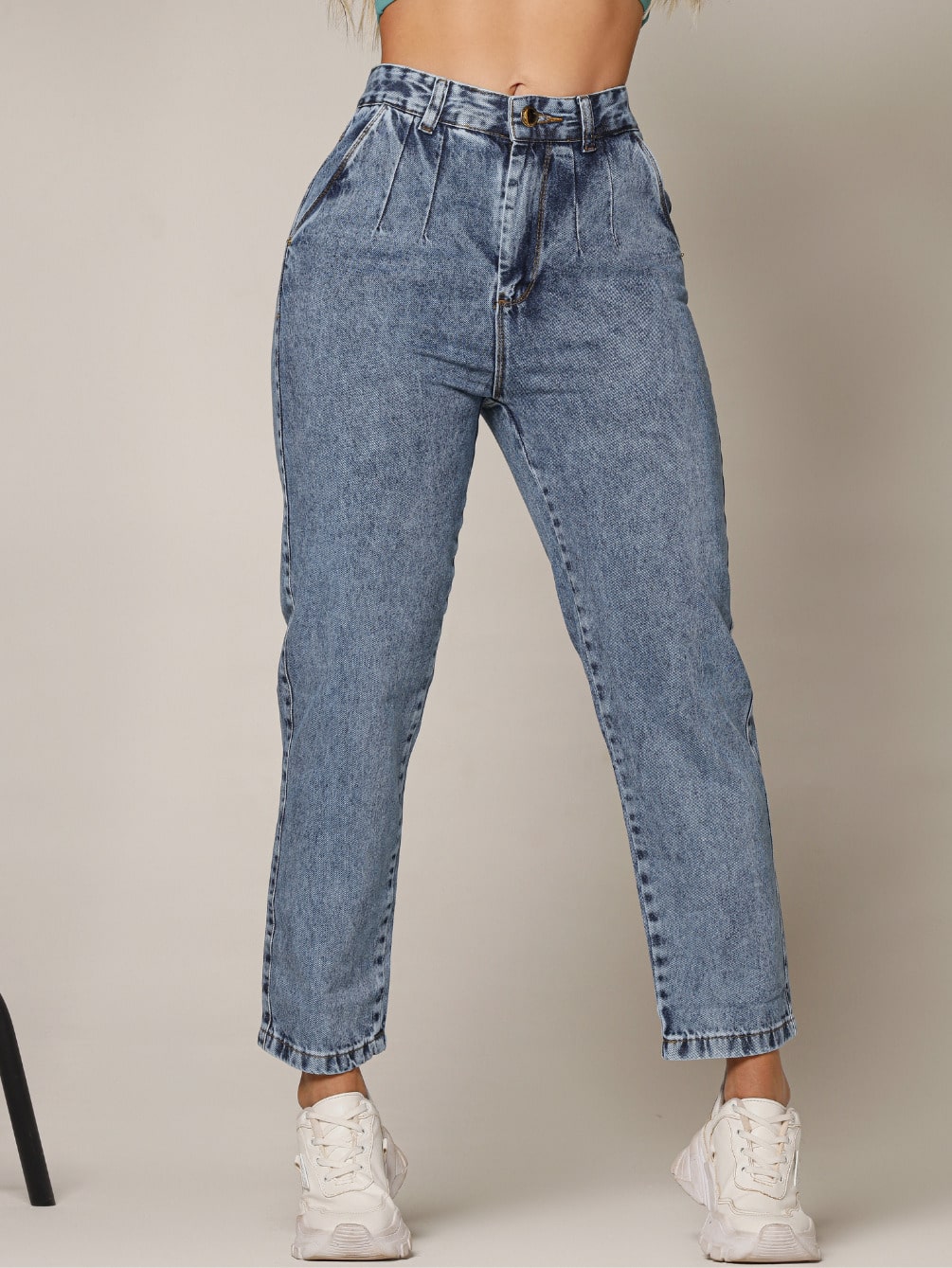 Calça Jeans Feminina Mom Fit – Cintura Alta, Perna Reta e Modelagem Solta | Básica, Moderna e Confortável
